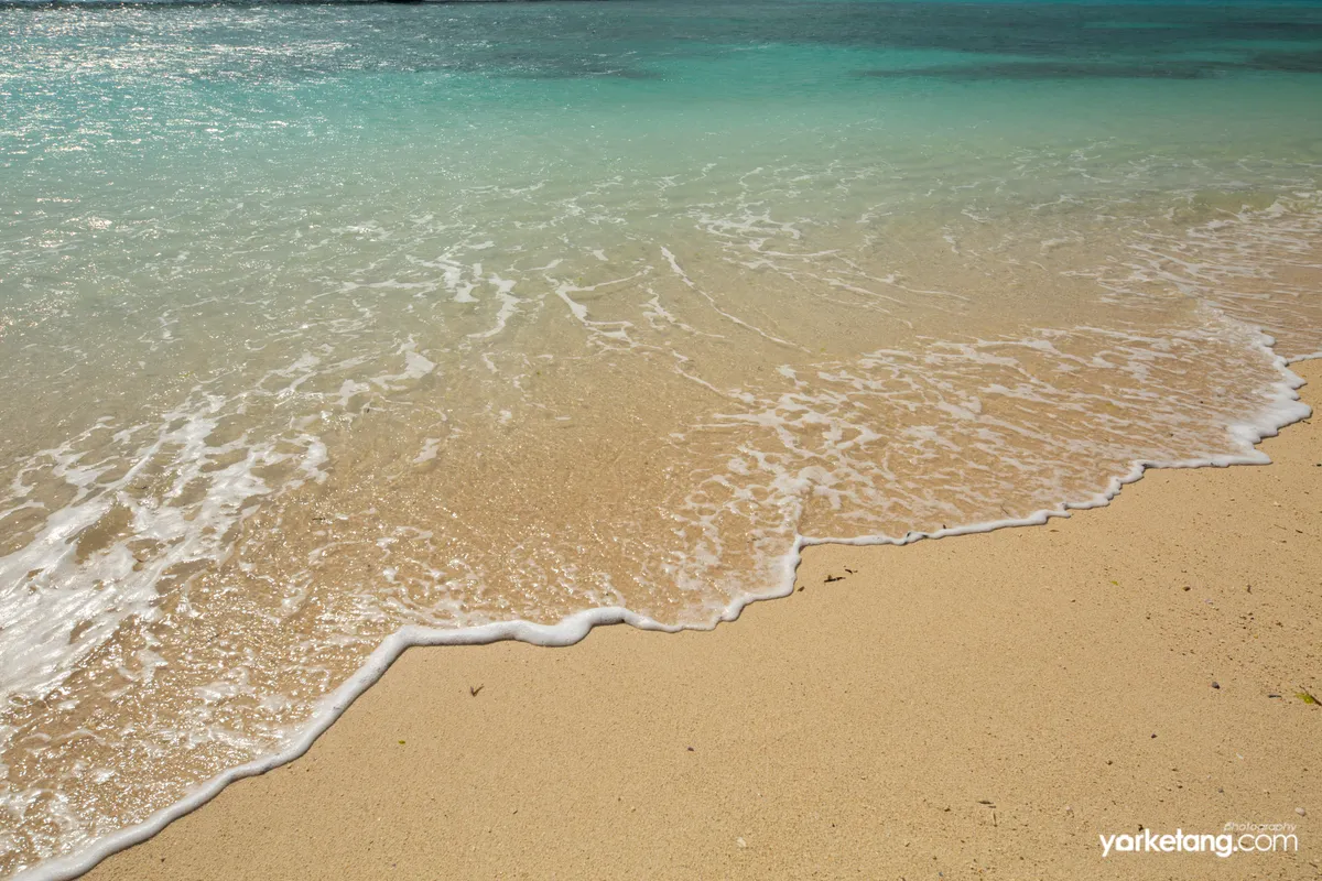 那霸海岸线的沙滩